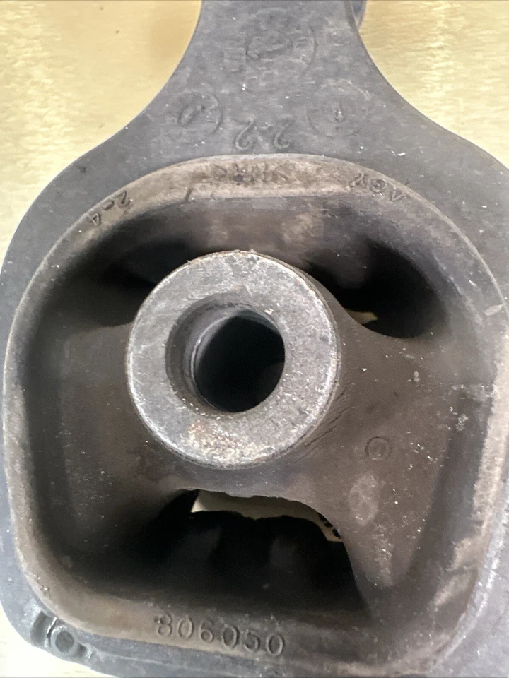 Honda CR-V 2013-2016 montaje del motor delantero izquierdo OEM Foto 2 de 4