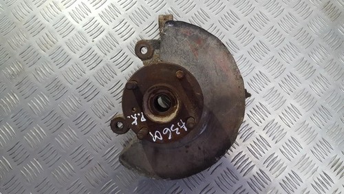 Daihatsu Gran Move 2000 Steering knuckle - front left side used, G #335599-22