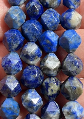 Lapislazuli Perlen facettiert Rund mit Loch 42 Stück 8 mm Edelstein Kristall DIY - Bild 1 von 4
