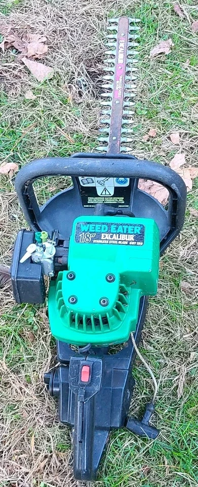 Weed Eater Excalibur 18in Hedge Trimmer For Parts Or Repair - Image 3 of 4