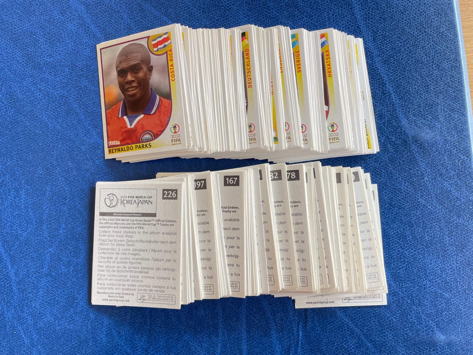 LOT BLOCK 283 FIGUREN PANINI WORLD CUP KOREA 2002 AUS SCHWARZEM RETRO-BEUTEL