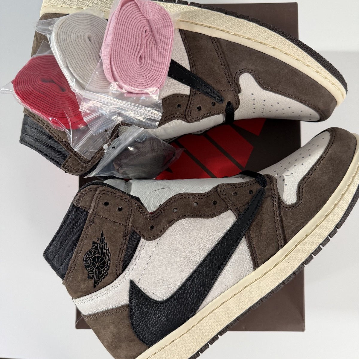 Nike Air Jordan 1 High OG Travis Scott Mocha CD4487-100 Size 10.5