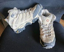 Kids Merrell Boots Size 7