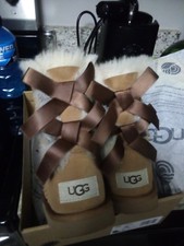 Little Girls Bailey Bow Ugg Boots 11c Brand New In Box Chestnut Colored