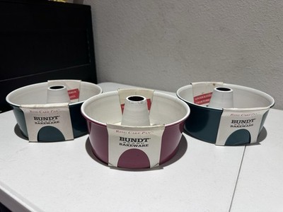 Vintage Nordic Ware Bundt brand bakeware 8  ring cake pan set of 3 in packaging