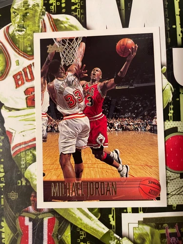 MICHAEL JORDAN Every Card Ever YOU PICK Raw Graded Rookie Auto Inserts 1996-2024 - Picture 36 of 260