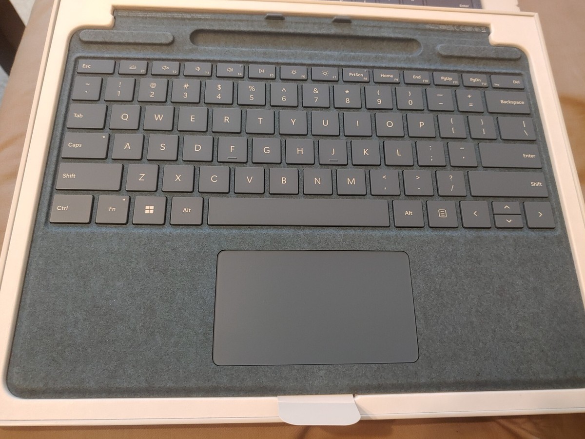 Microsoft Signature Type Cover 純正品 Amazon.com: Microsoft Signature Type Cover Keyboard/Cover