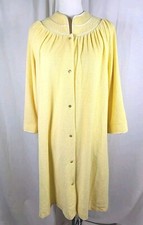 Vintage Evelyn Pearson Womens Robe Yellow Terrycloth Housecoat Pearl Snaps Sz M