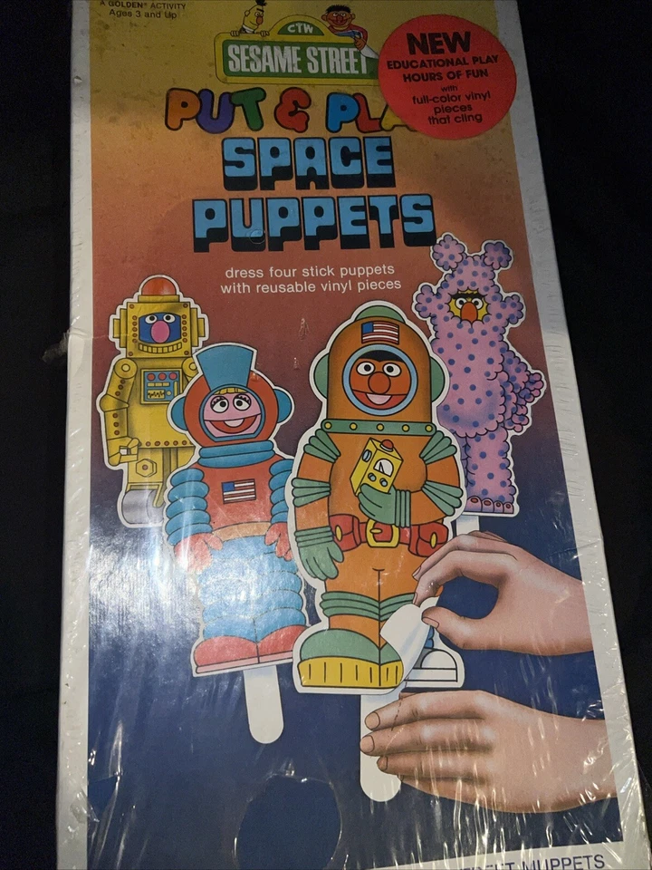 Sesame Street Put & Play Space Puppets 1981 Ernie Bert Grover nuevo y sellado Foto 2 de 4