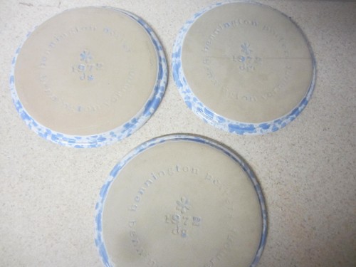 LOT OF 3 BLUE MORNING GLORY AGATE SALAD PLATE 7 1/2 " # 1972 BENNINGTON POTTERS - Picture 5 of 5