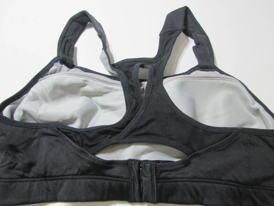 Sujetador deportivo Laisla talla 36D negro forrado inalámbrico espalda deportiva ajustable ropa deportiva Foto 2 de 4