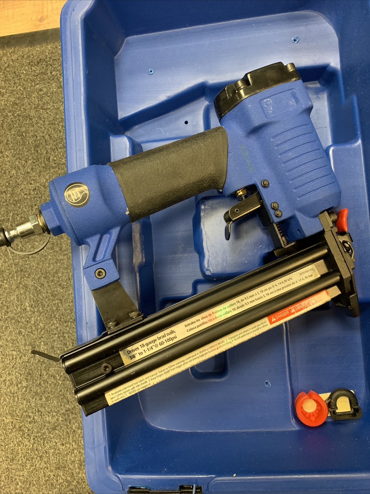 (SEE PHOTOS) Campbell Hausfeld Air Nailer Set Of 3 (Case Damage) eBay