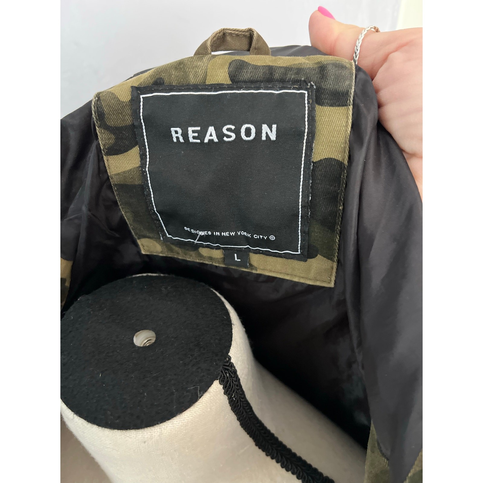 REASON Multi-Patch w/ Graphics Skull Japanese Cam… - image 5