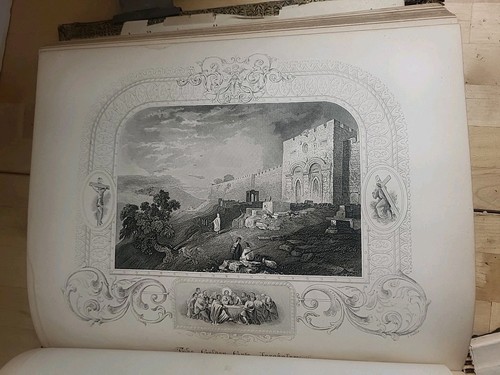Antica Sacra Bibbia 1881 Colonne Parallele 2000 Illustrazione Chiusure Vecchia e Nuova Bibbia - Foto 18 di 24