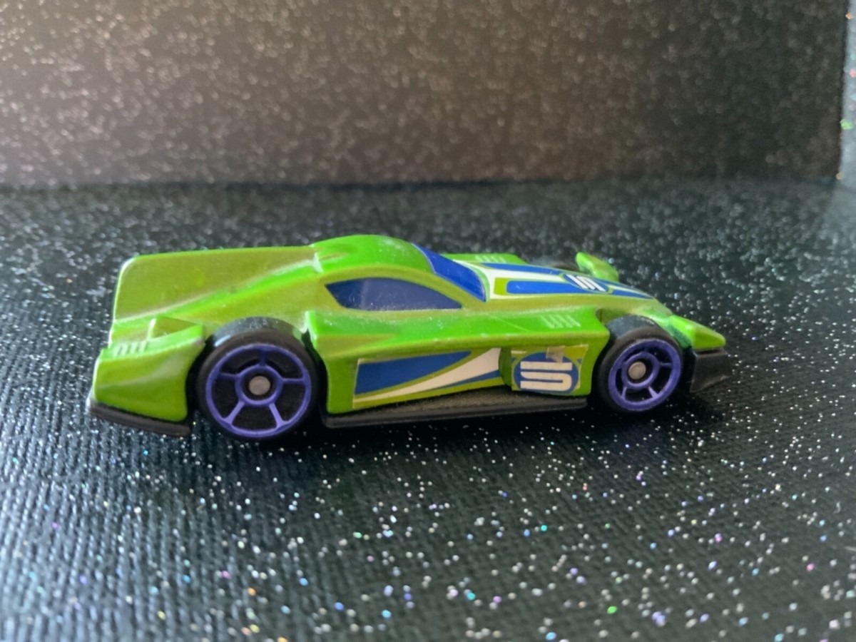 Mcdonalds Happy Meal toy 2006 Hot Wheels green Formul8tr | eBay