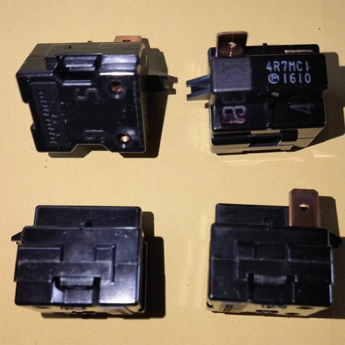 2pcs For PTC starter 4R7MC1 refrigerator compressor starter