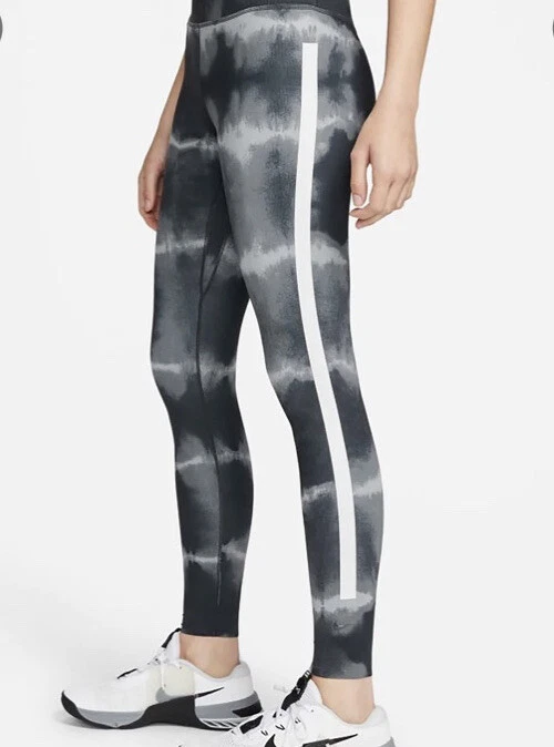 SET NIKE WOMEN’S ONE LUXE 7/8 LENGTH TIGHTS & SPORTS BRA PRINTED  DM7619 010  S - Image 3 of 4