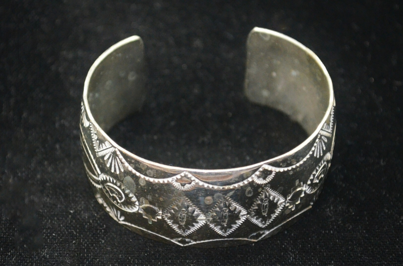 Sterling Silver Beautiful Pattern Thick Cuff Brac… - image 1