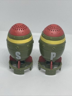 Fallout Loot Crate Mini Nuke Salt & Pepper Shakers Set