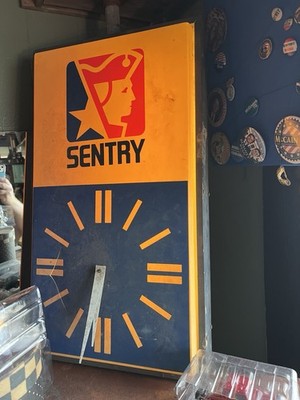 Sentry Advertising Wall Clock Blue Beige Red Sign Decor Vintage Style Home Bar