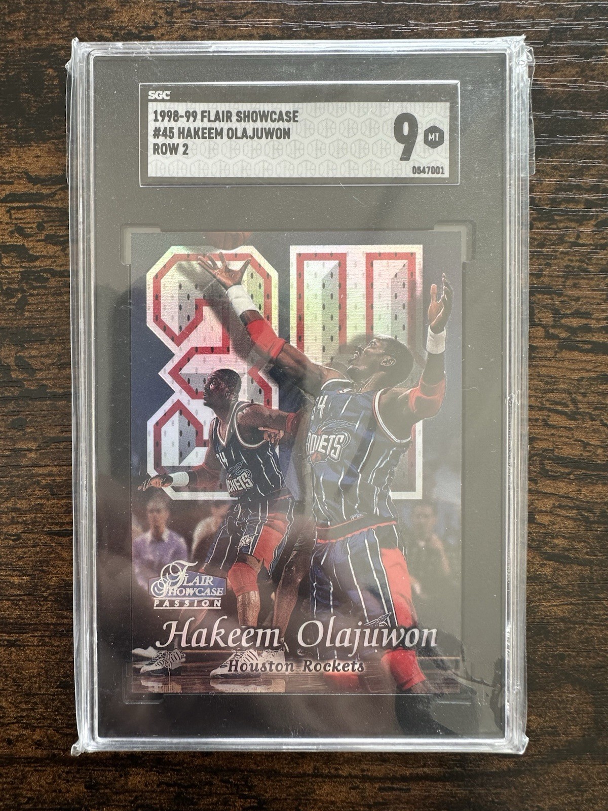 1998-99 Flair Showcase - Hakeem Olajuwon #45 Row 2 - SGC 9