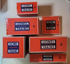 VINTAGE LIONEL TRAIN Car  Accessories, Lot of 6 Untested O Gauge Very Clean