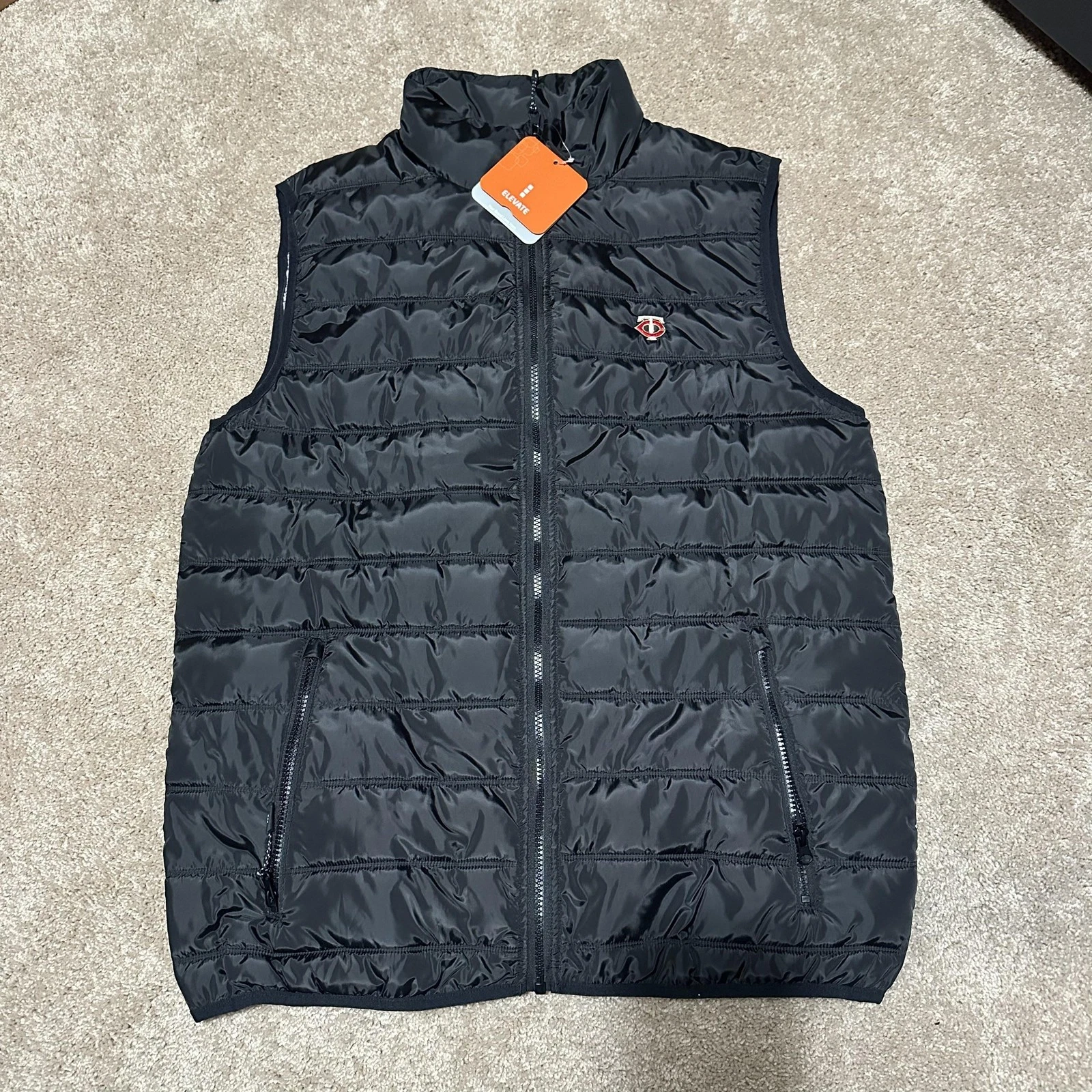 Elevate Mercer Insulated Vest Mens Medium Black Quilted Puffer Zip Lightweight
Opens in a new window