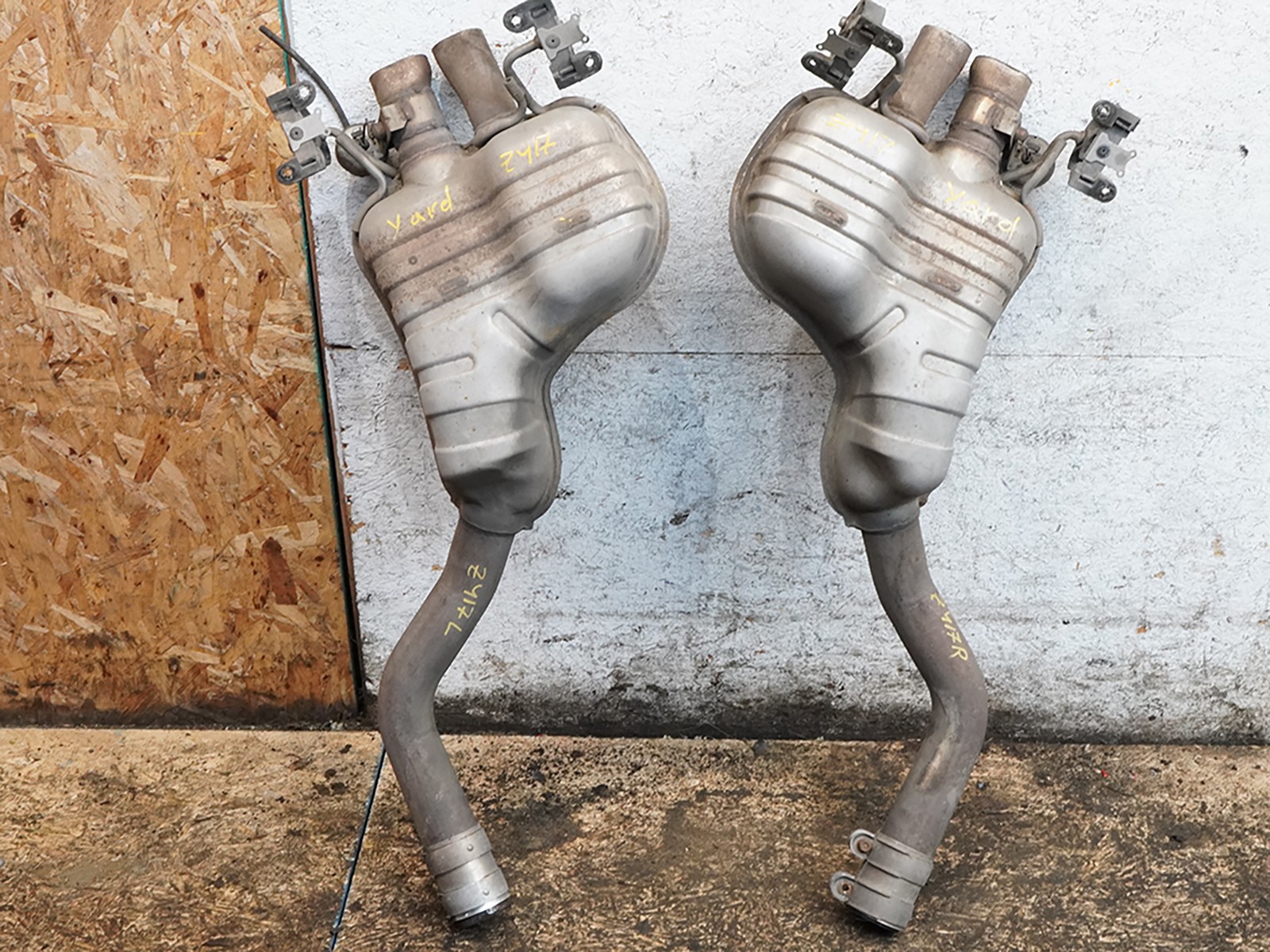 Bentley Continental GT 2003-2012 Right Exhaust extension P/N 90545721