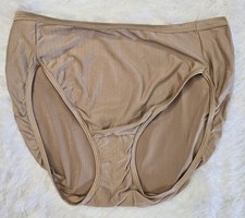 Vanity Fair 7/ L Light Golden Silky Smooth Illumination Hi Cut Panties 13112