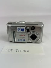 Olympus Camedia Digital Camera C-60 Zoom 6.1MP W/ Battery - Not Tested