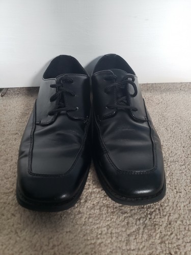 Sonoma Dress Shoes, Size 7, Pre owned 