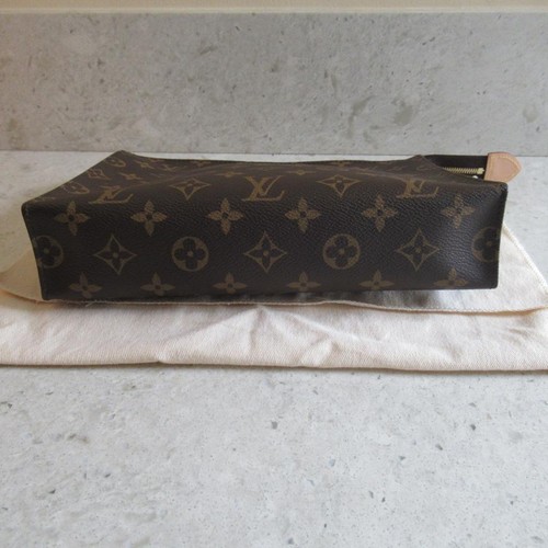 NEW2020 Louis Vuitton Monogram Cosmetic Makeup Toiletry Pouch 26 Case Clutch Bag - Picture 5 of 12
