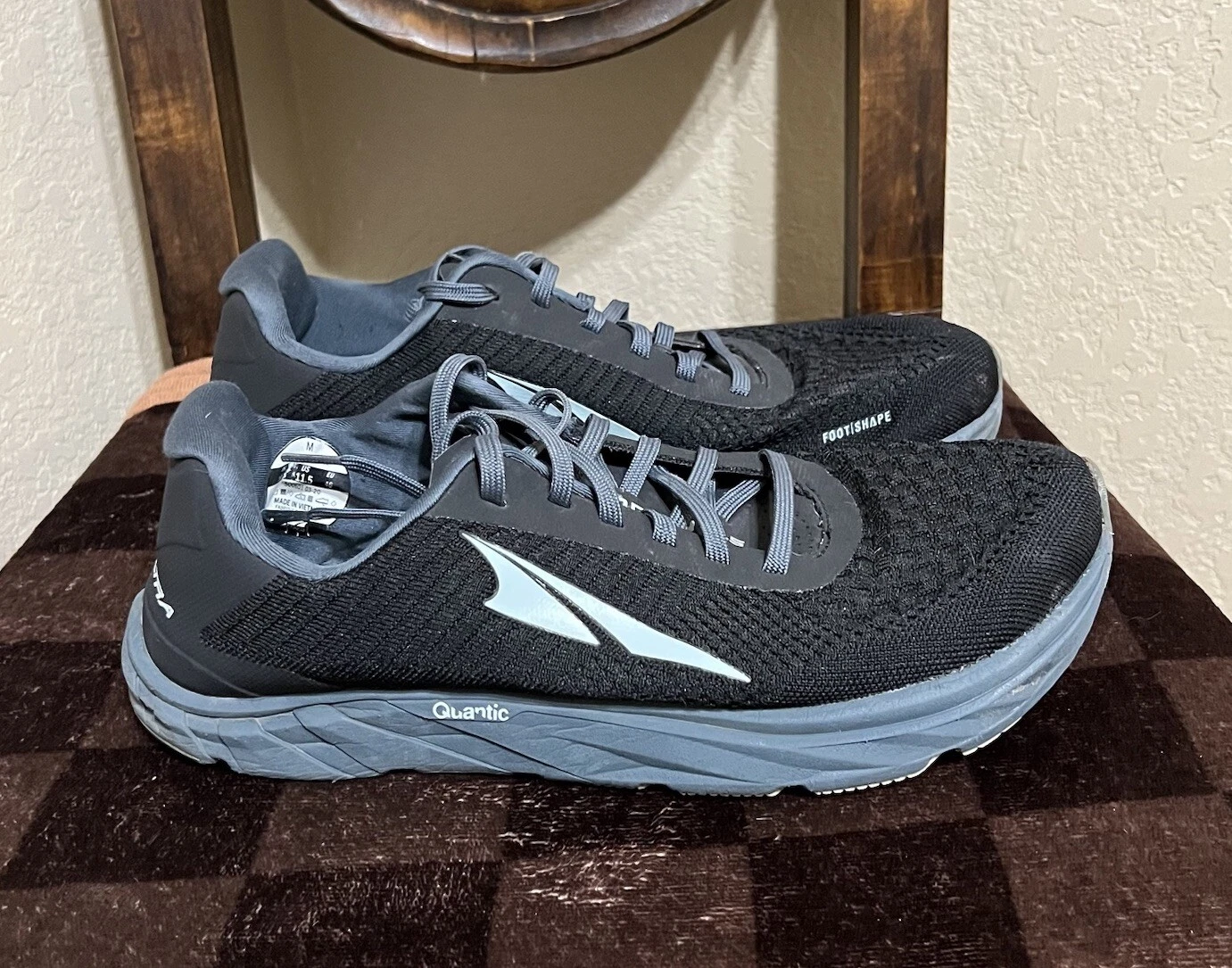 Altra Torin 4.5 Mens 115 M Black Gray Running Trail Training Shoes AL0A4VQT042