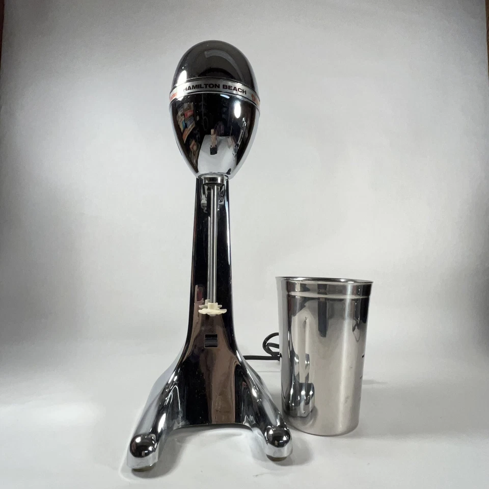 Batido/mezclador/mezclador Hamilton Beach cromado vintage con taza (730-3) Foto 3 de 4