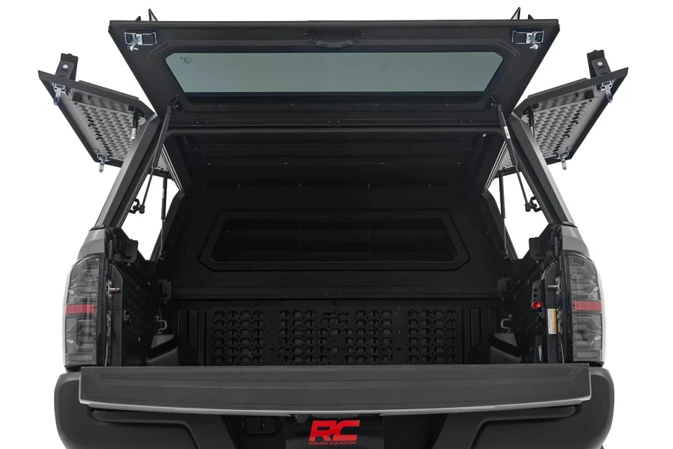 Rough Country Truck Bed Cap Modular | 5' Bed | Toyota Tacoma 2WD/4WD (2016-2023) Foto 4 de 4