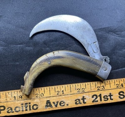 4 1/4 CLOSED MEXICAN  SACA TRIPAS CLASP KNIFE