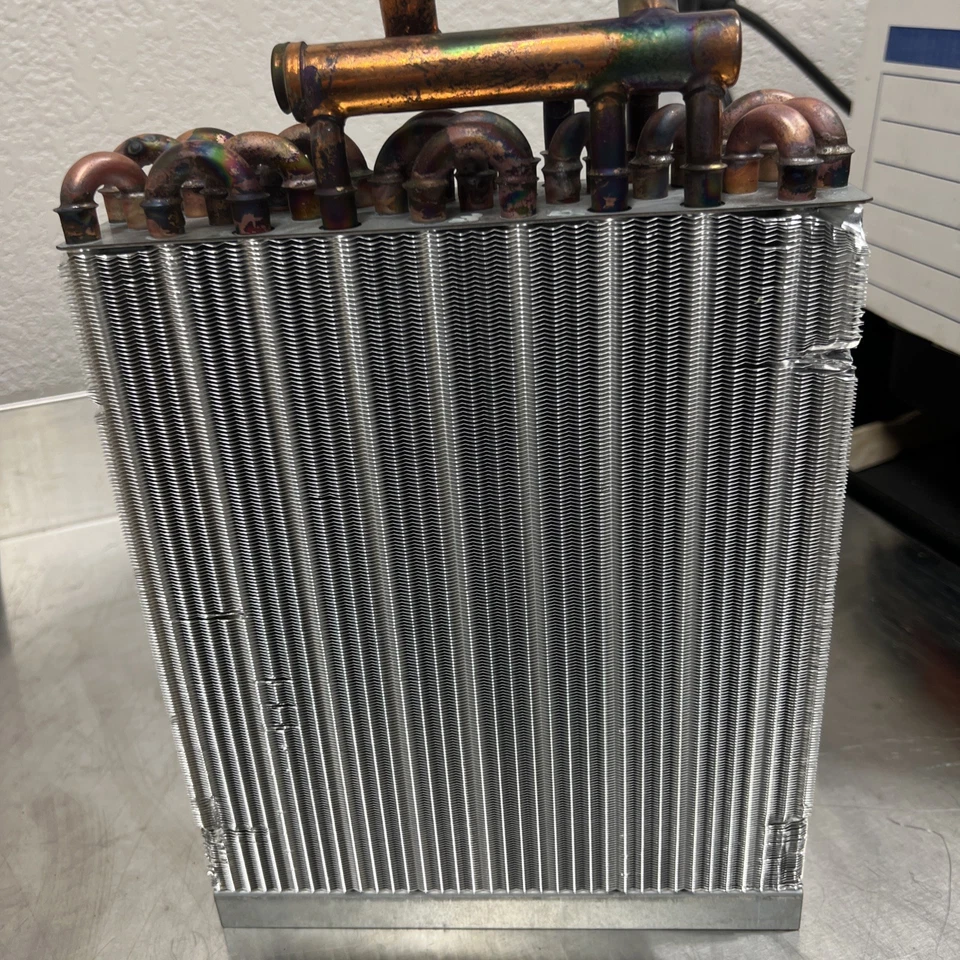 NEW OEM Peterbilt Heater Core Fits Peterbilt 357 379 2007-2010 3X010005 3X011018 - Image 3 of 4