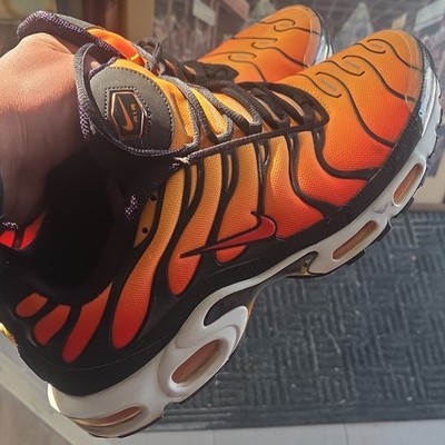 Nike Air Max Plus TN Ultra Red-Orange Gradient with Black s-l400.jpg main image 2