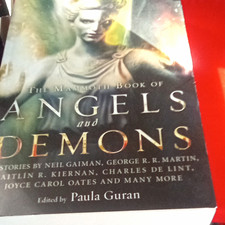 The Mammoth Book of Angels and Demons Paula Guran Paperback Fantasy