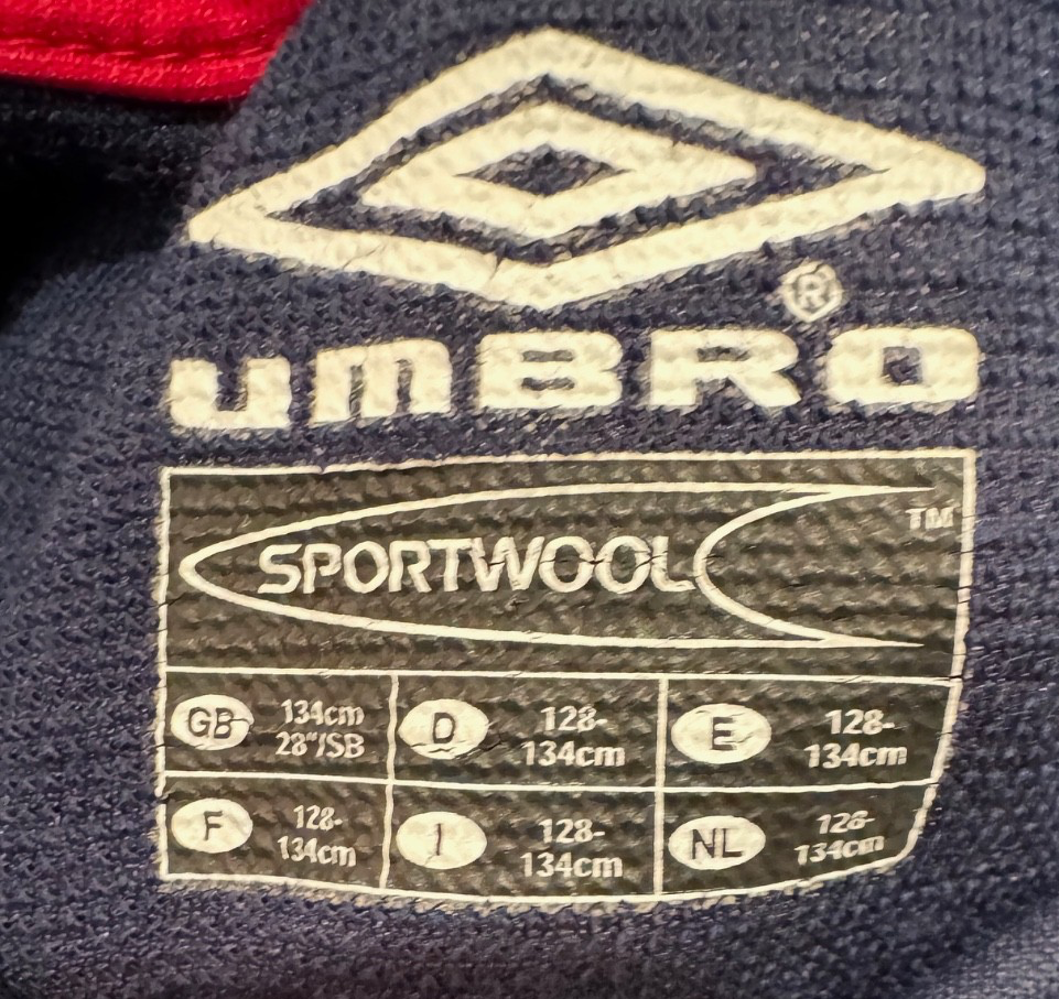 Manchester United - Umbro Soccer Jersey - Youth 128-134 cm