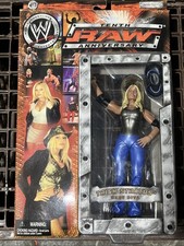 Trish Stratus Wrestling Cards, Autograph and Memorabilia Guide 62
