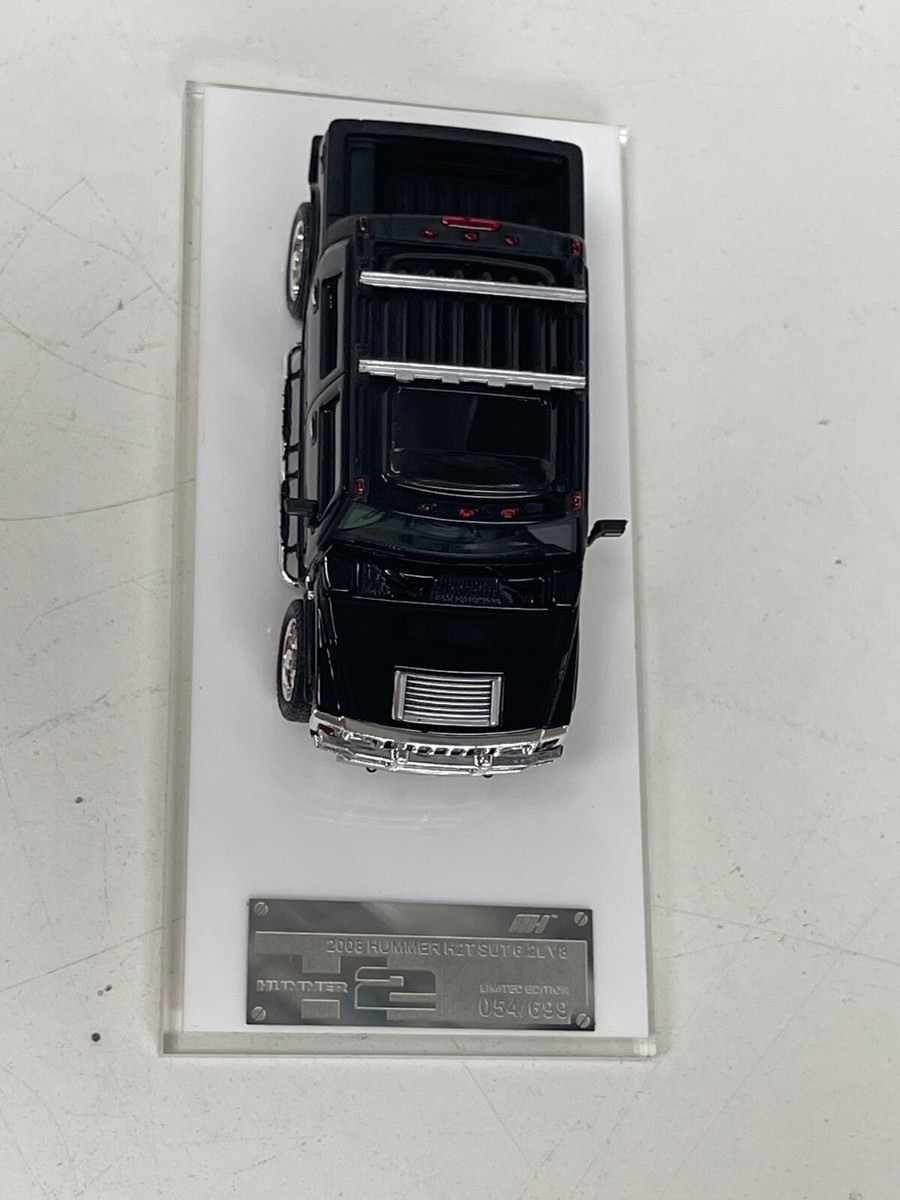 1/64 Motorhelix Hummer H2T SUT 6.2 liter V8 in Black Limited 699