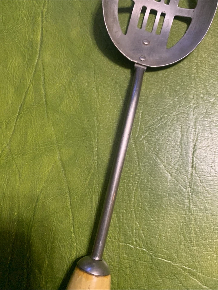 Vintage Early ECKO A & J Slotted Strainer Mixing Spoon Wooden Mustard Yellow - Image 3 of 4