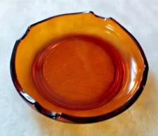 Vintage Cigar Ashtray Amber Glass  6” Round Mancave Mad Men Office Decor MCM