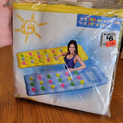 Intex The Wet Set 18 Pocket Lounge 74''X28'' Inflatable Pool Float Lounge Yellow