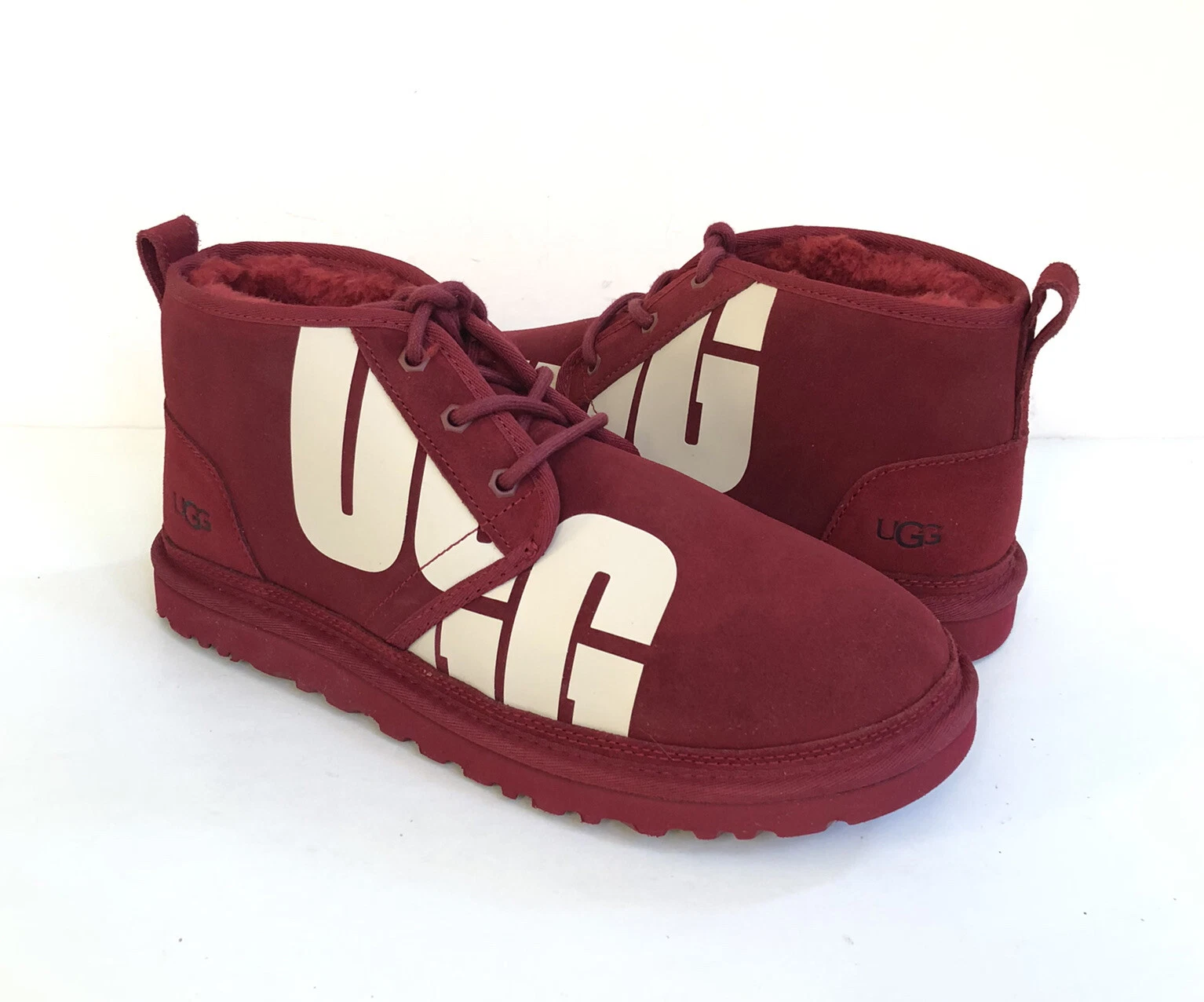 UGG MEN NEUMEL CHOPD RICH RED WATER RESISTANT UGG LOGO SHOE US 10 / EU 43 /UK 9
