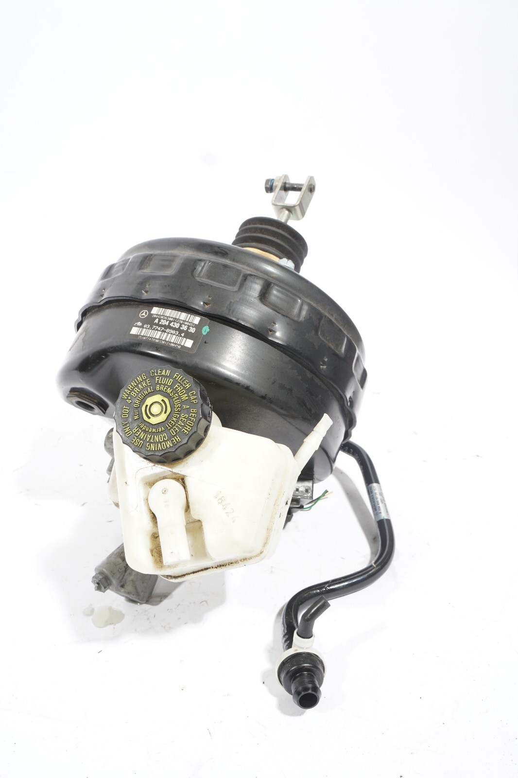 08 - 14 MERCEDES W204 C300 BRAKE BOOSTER  MASTER CYLINDER RESERVOIR Vacuum Line