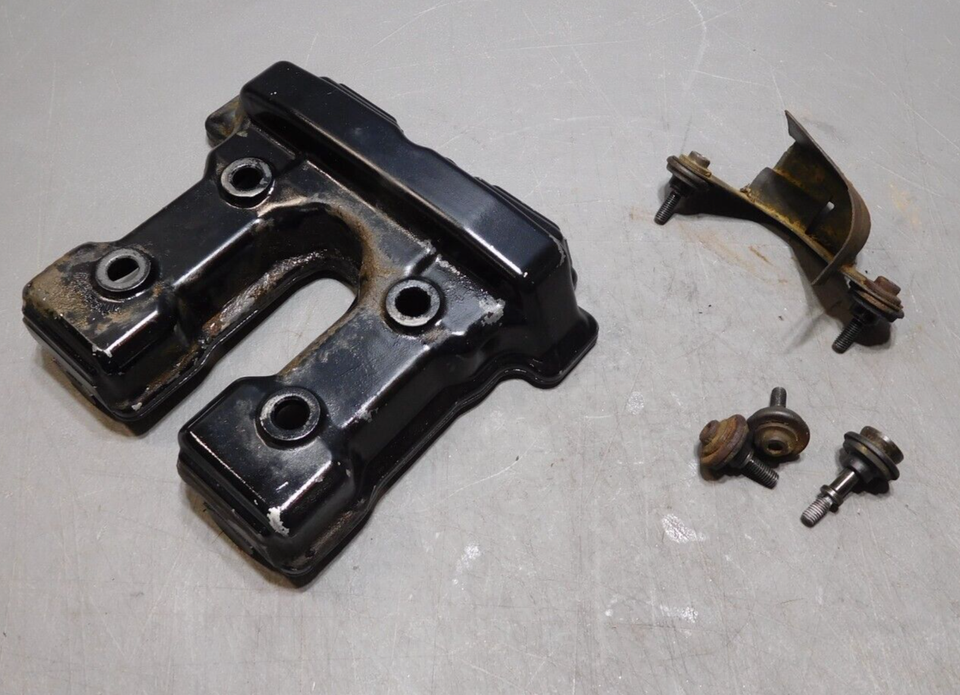 Yamaha XT350 Cylinder Head Valve Cover & Gasket eBay