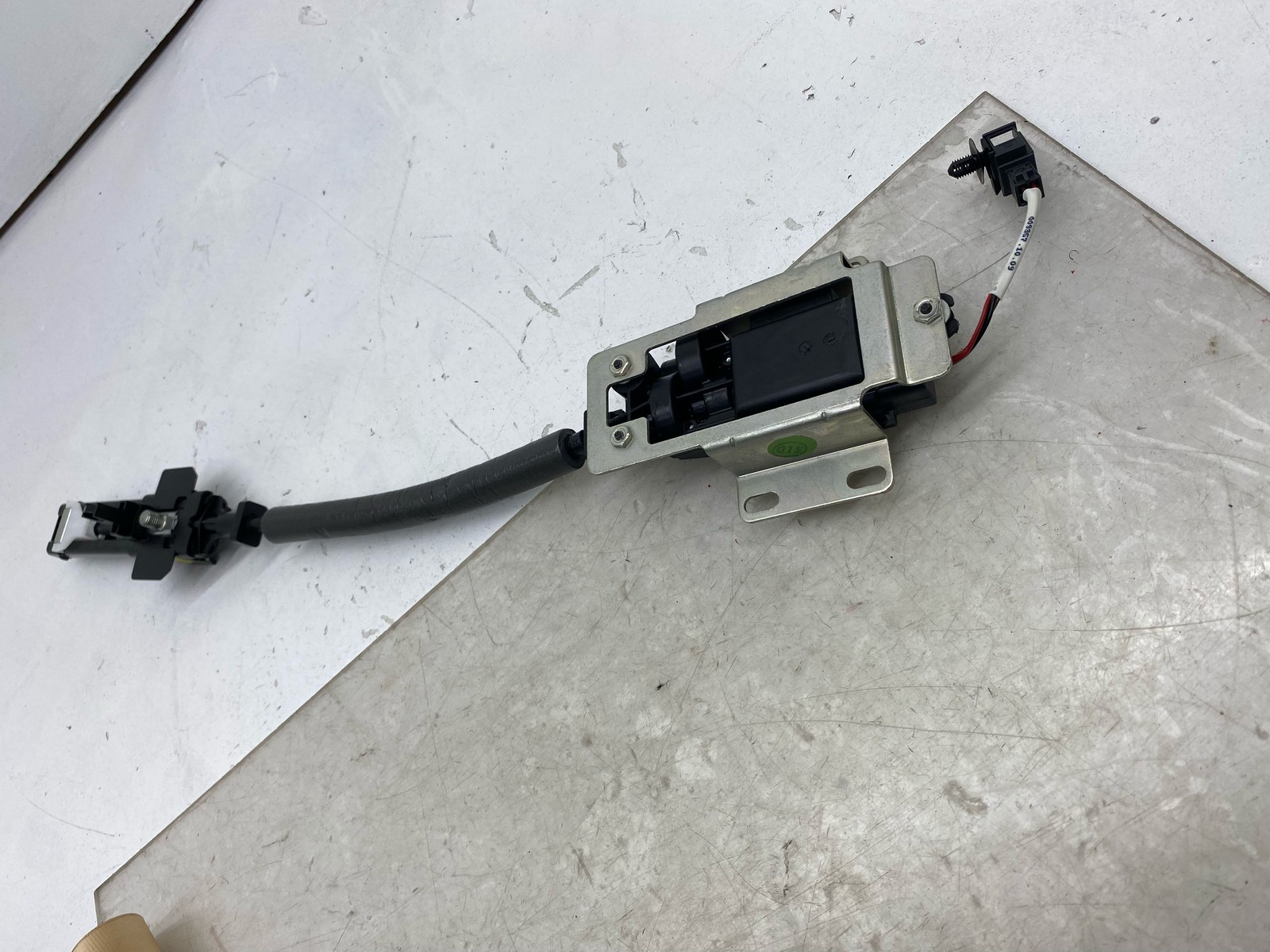 2010-2020 BENTLEY MULSANNE OEM FRONT RIGHT SEAT BELT RETRACTOR W/HEIGHT ADJUSTER