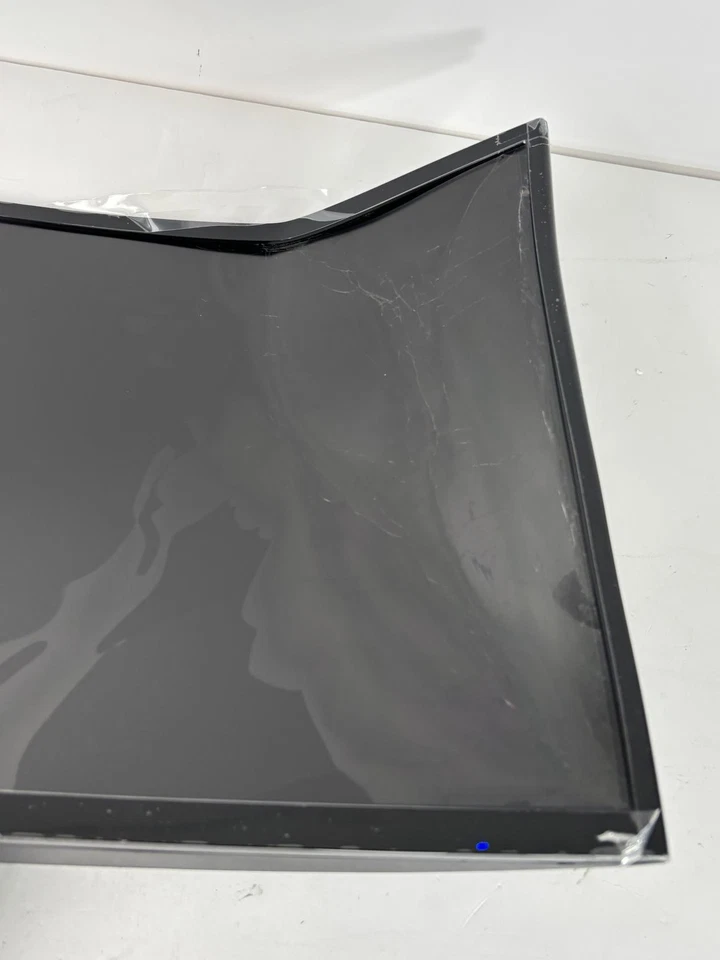 Samsung 27" Essential S3 (S36GD) Series FHD 1800R Curved Computer Monitor (READ) - Image 3 of 4